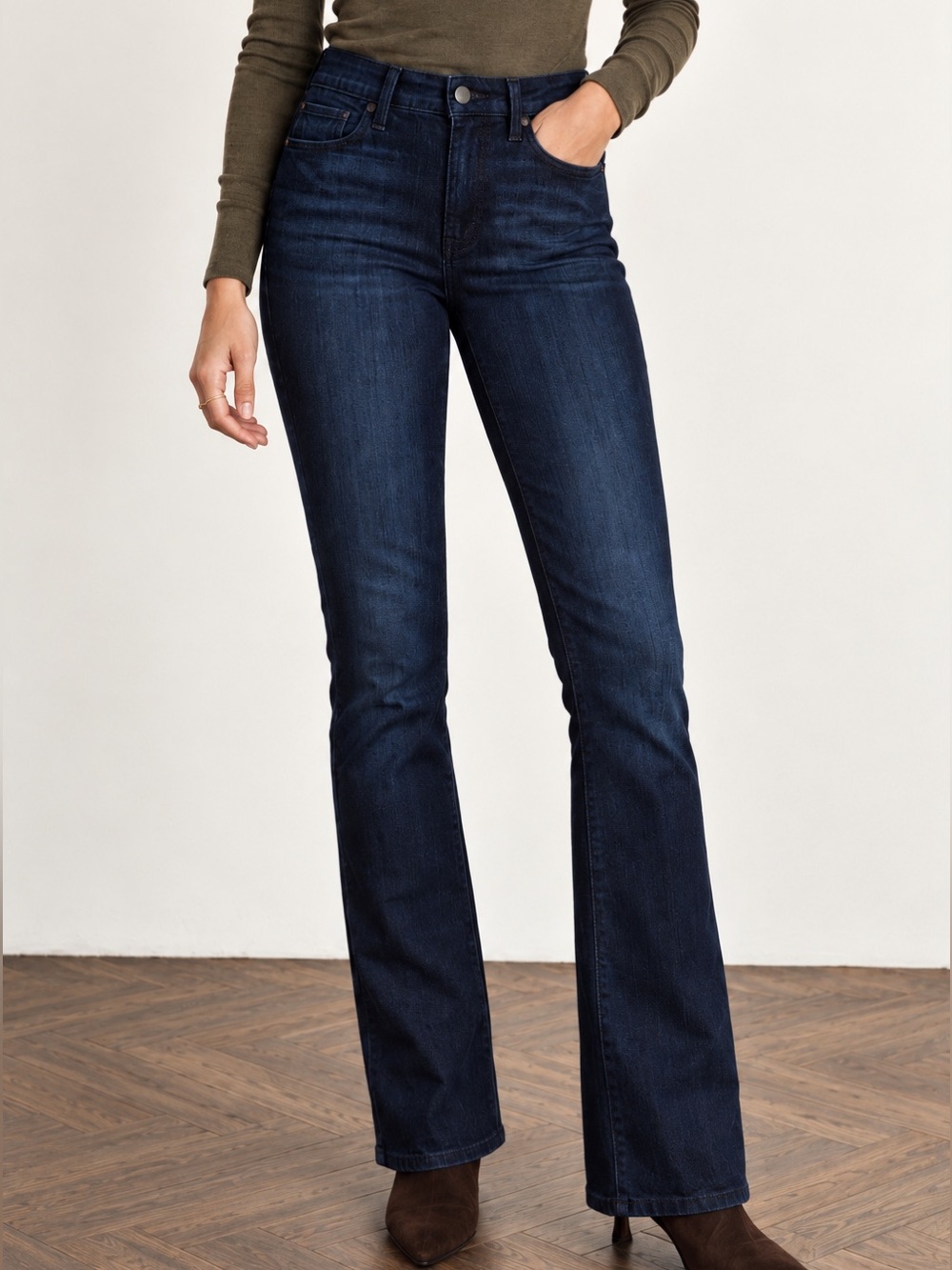 PAIGE Petite Manhattan High Rise Slim Bootcut Jeans Brighton 26P